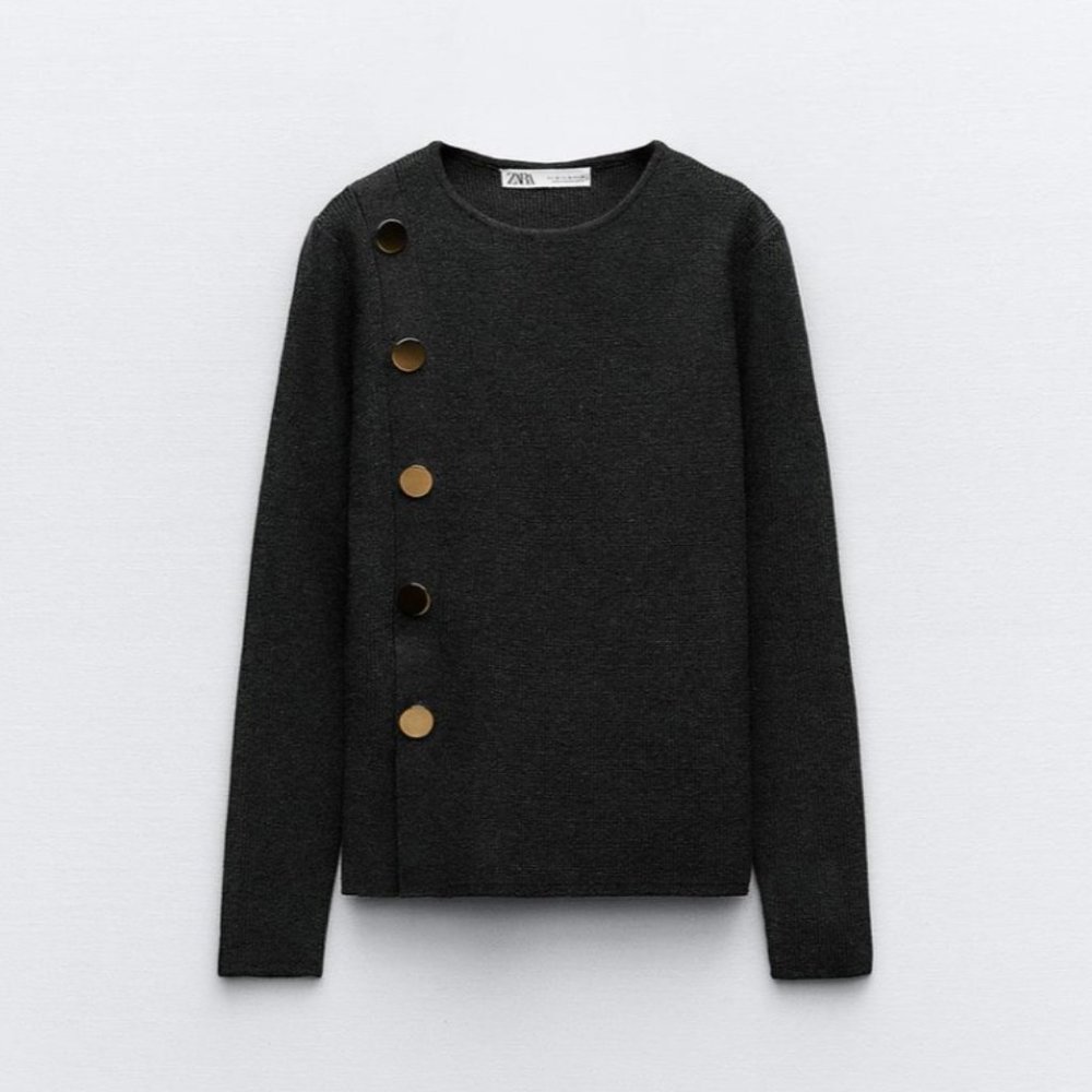 ZARA SIDE BUTTON KNIT SWEATER